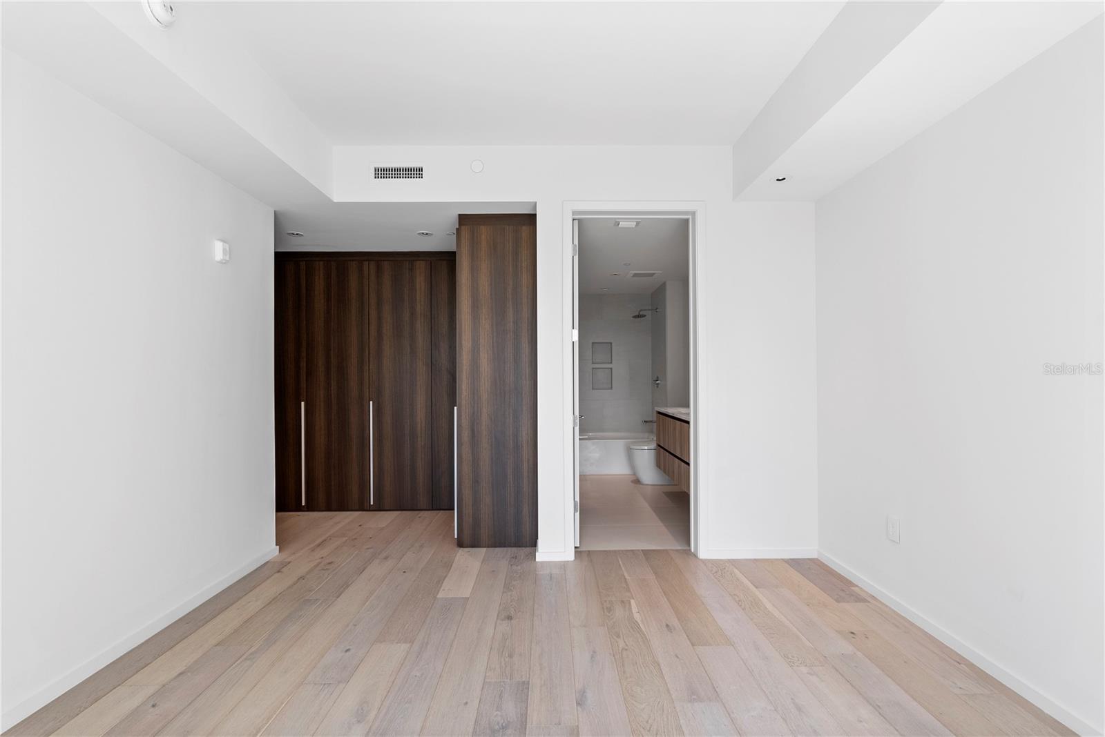 SERENA BY THE SEA CONDO - Residential