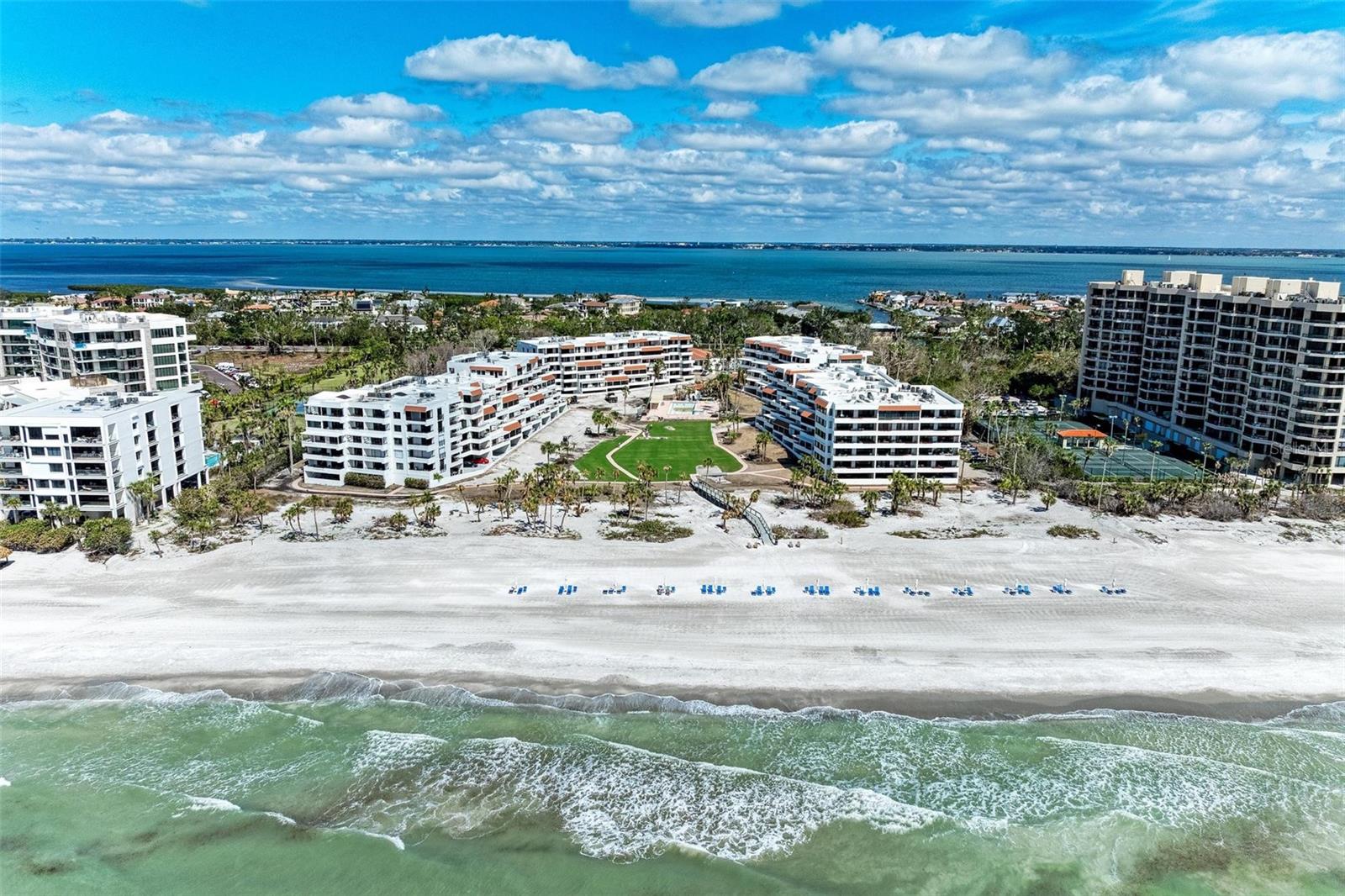 1465 GULF OF MEXICO DRIVE 104