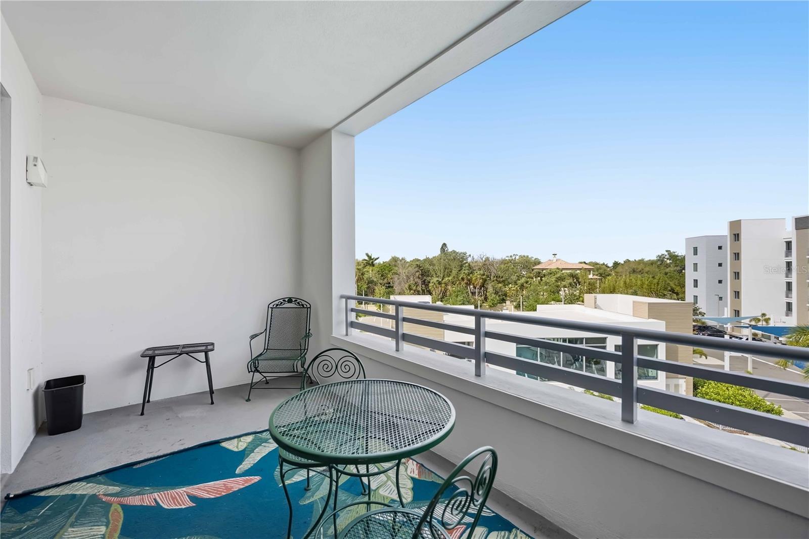 THE STRAND OF SARASOTA - Residential