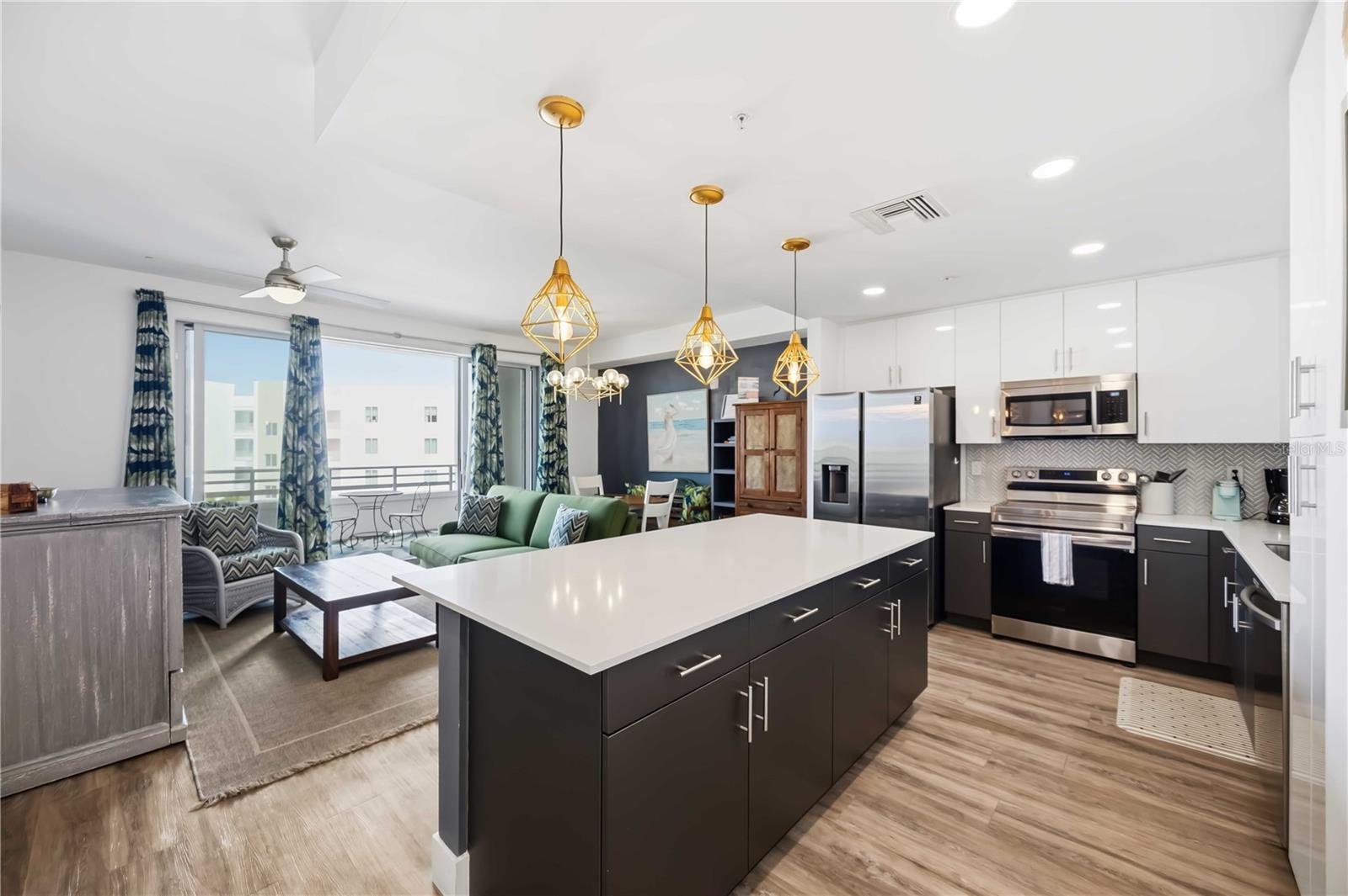 THE STRAND OF SARASOTA - Residential