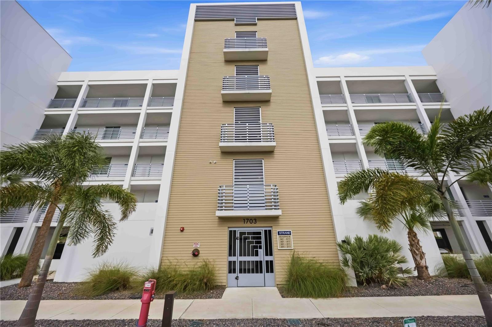 1703 N TAMIAMI TRAIL 406