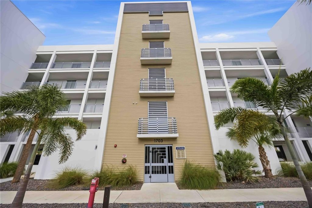 Photo of 1703 N Tamiami Trail #406, Sarasota, FL 34234 (MLS # A4689232)