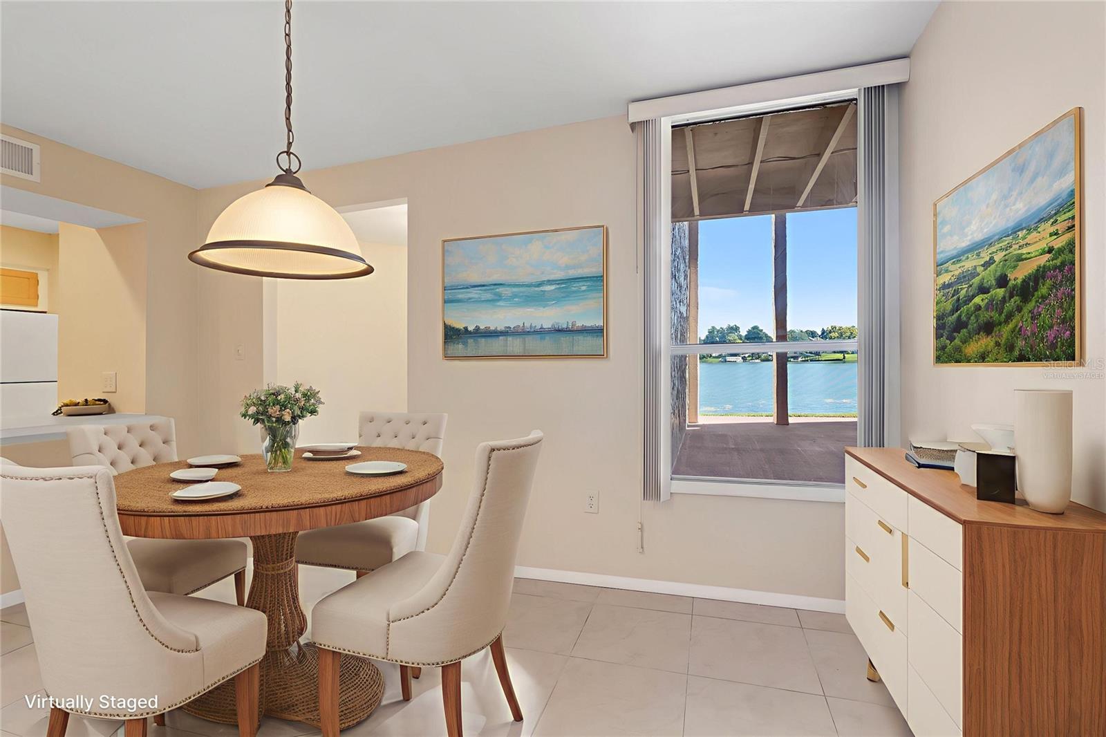 ROYAL ARMS CONDO - Residential