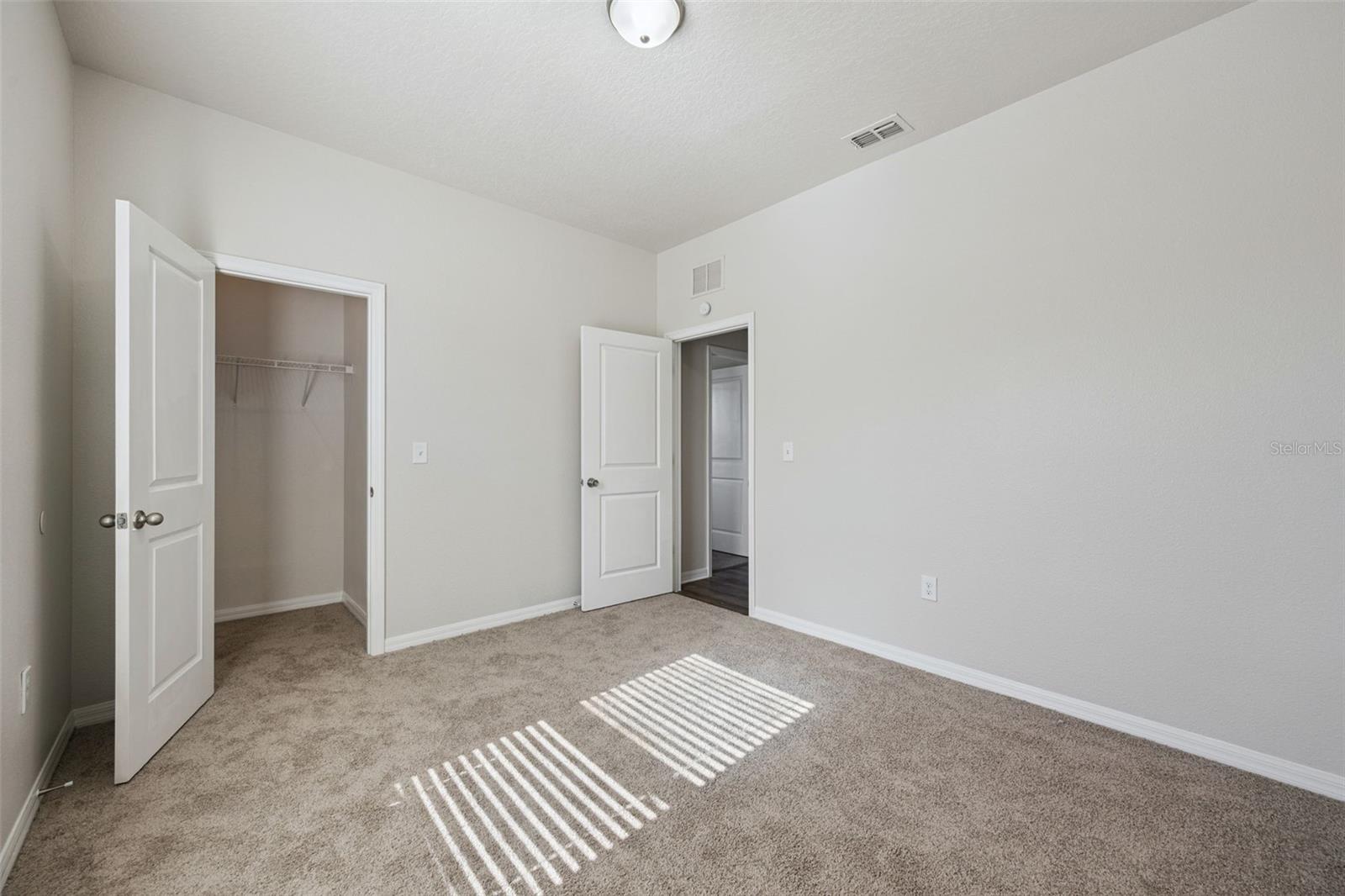 HIDDEN LAKE PRESERVE - Residential