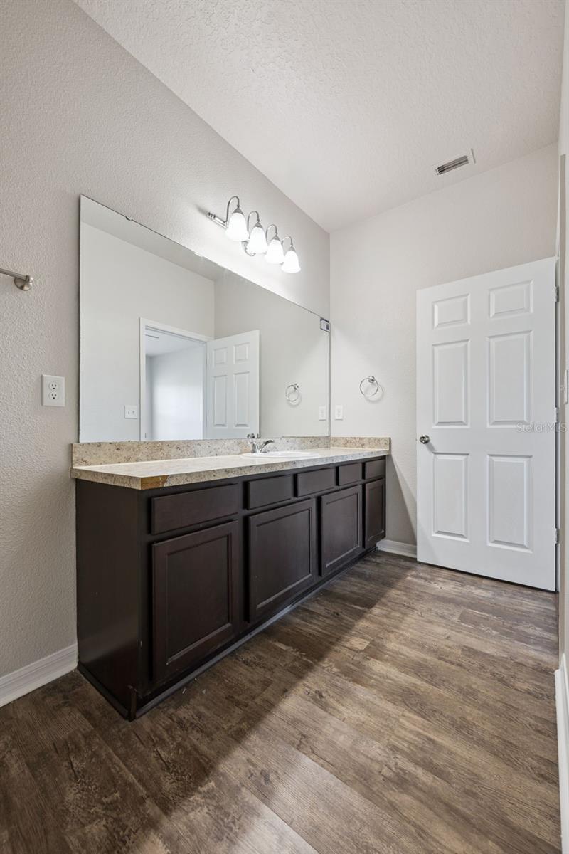 HIDDEN LAKE PRESERVE - Residential