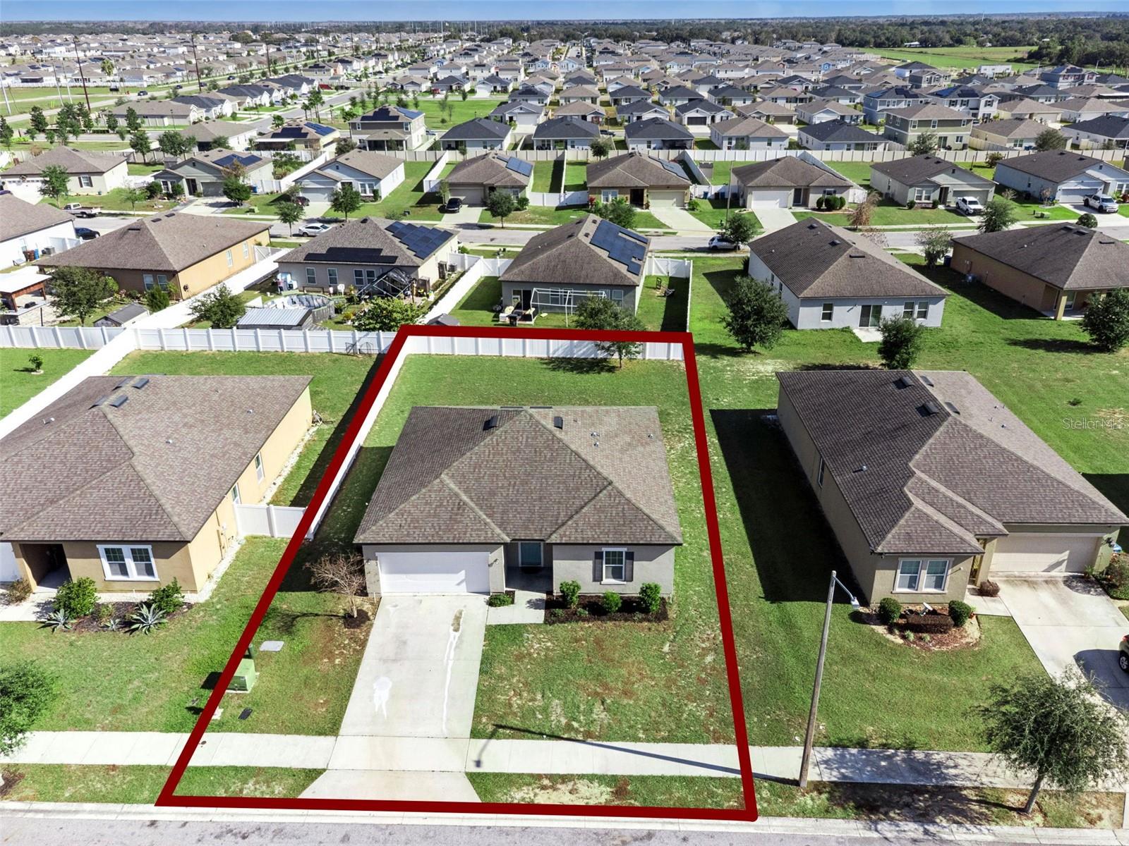 HIDDEN LAKE PRESERVE - Residential