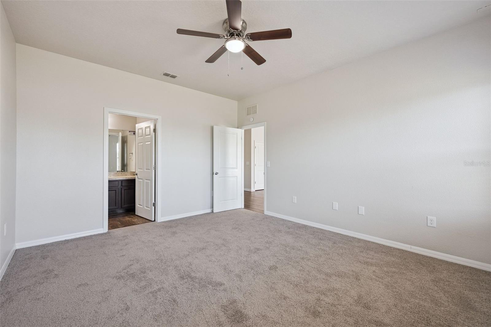 HIDDEN LAKE PRESERVE - Residential