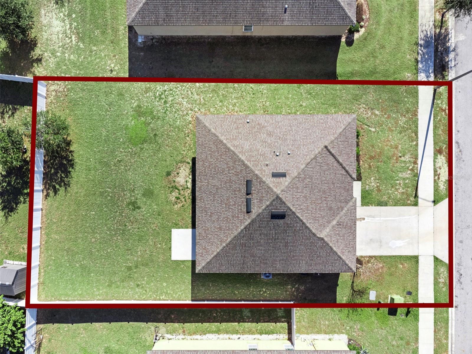 HIDDEN LAKE PRESERVE - Residential