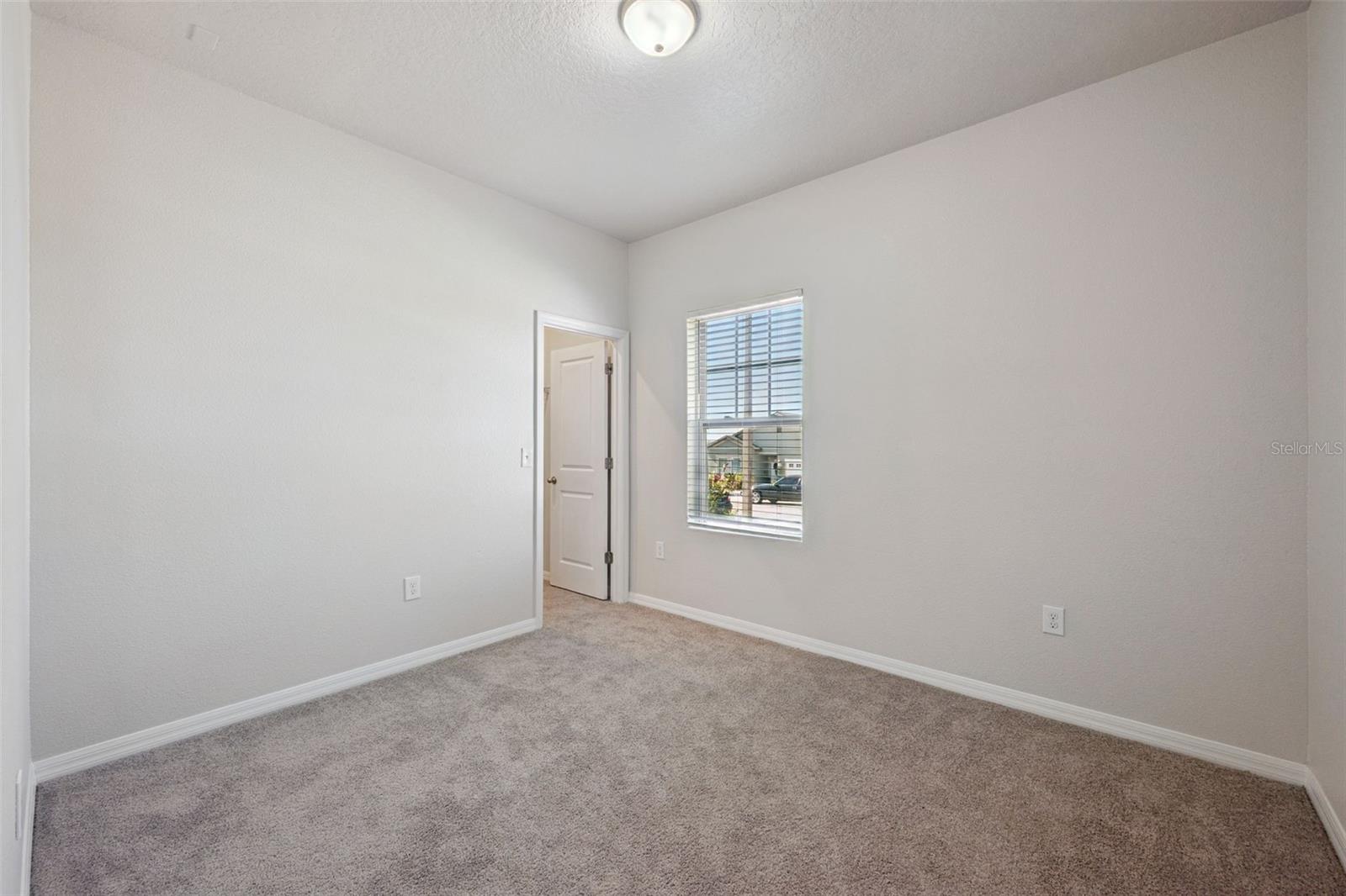 HIDDEN LAKE PRESERVE - Residential