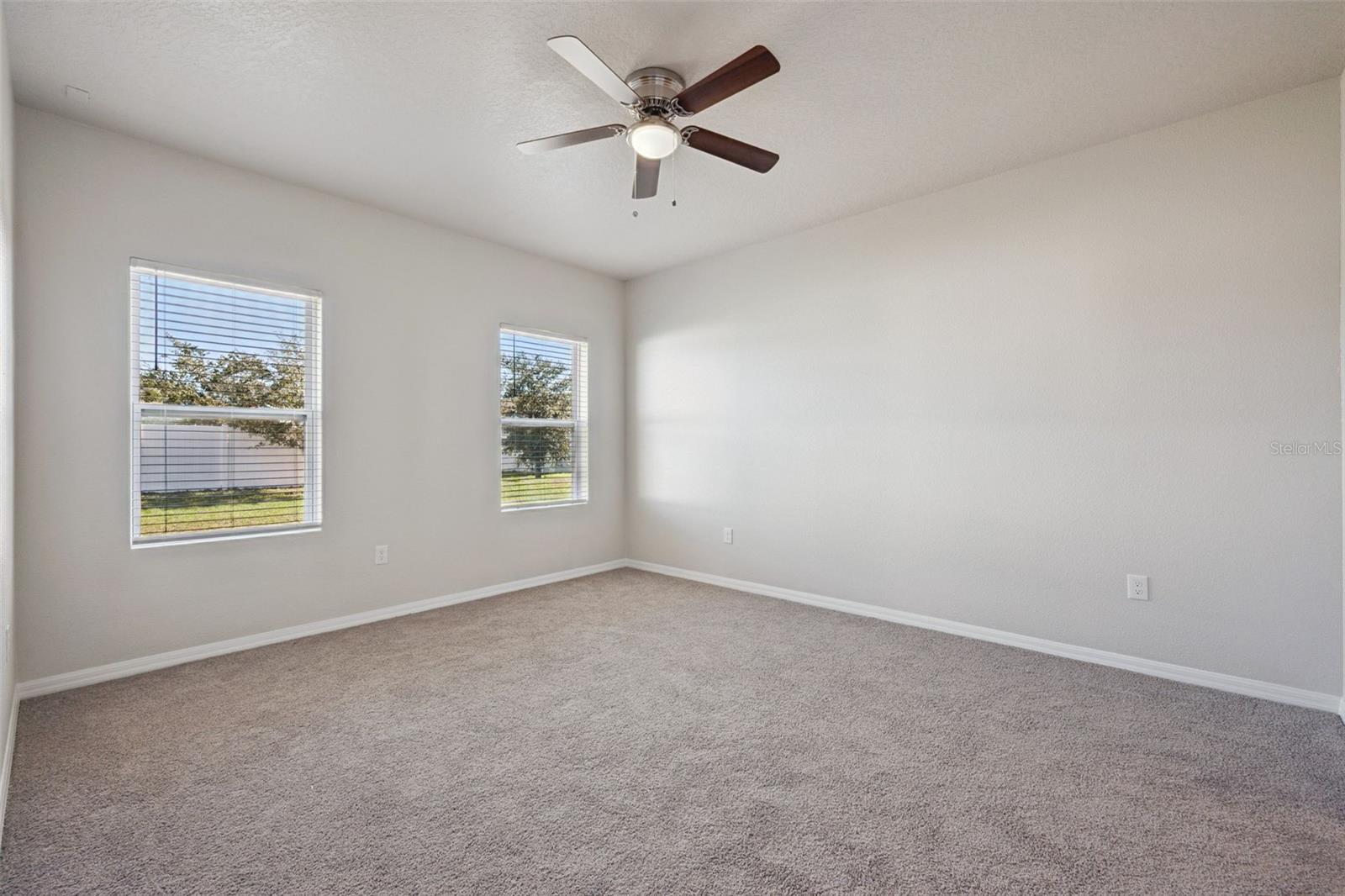 HIDDEN LAKE PRESERVE - Residential