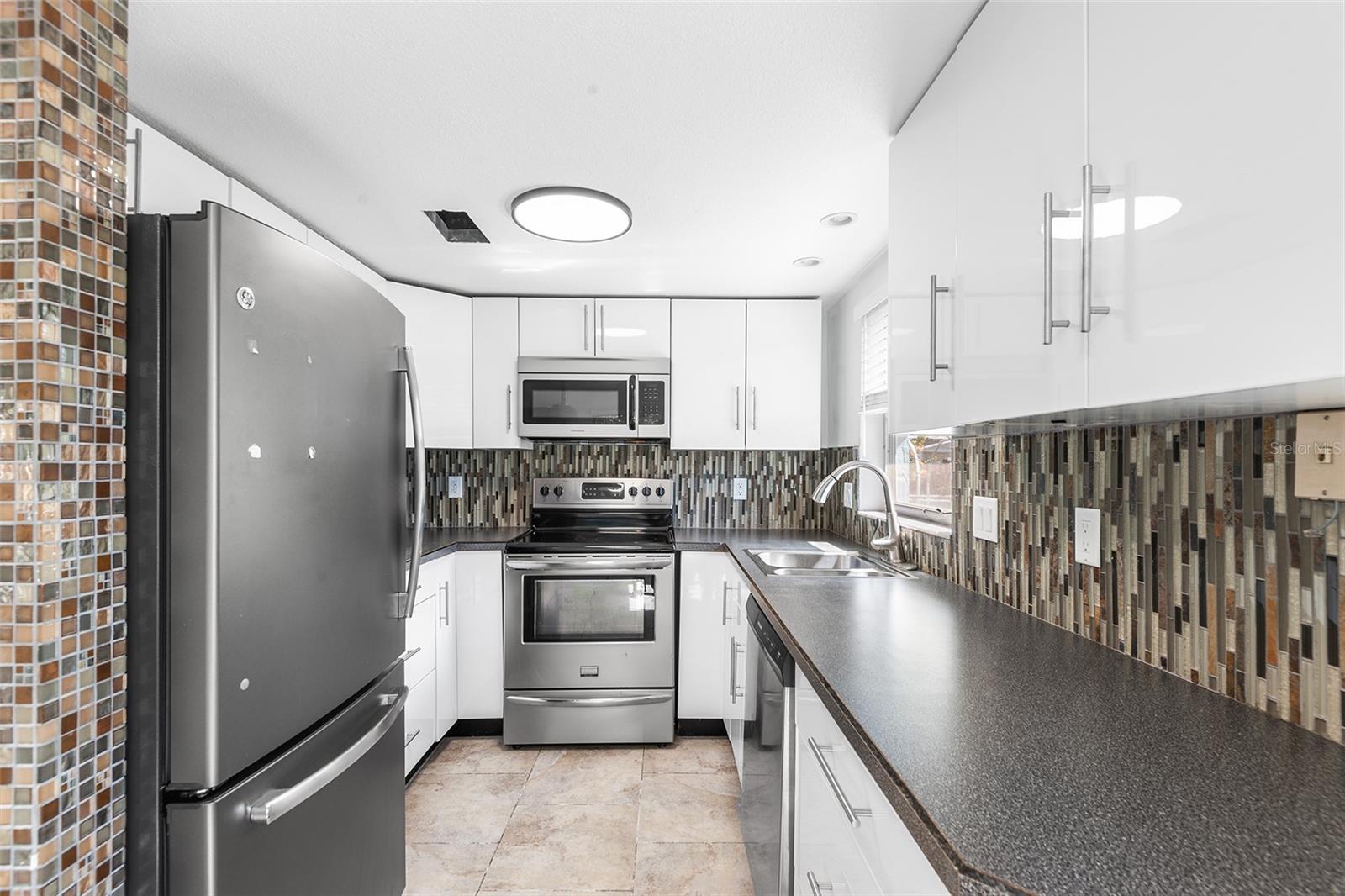 BEAR CREEK APARTMENTS - Residential Lease