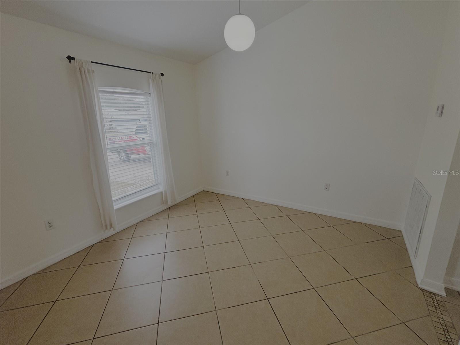 OCALA MARION OAKS UN 7 - Residential Lease