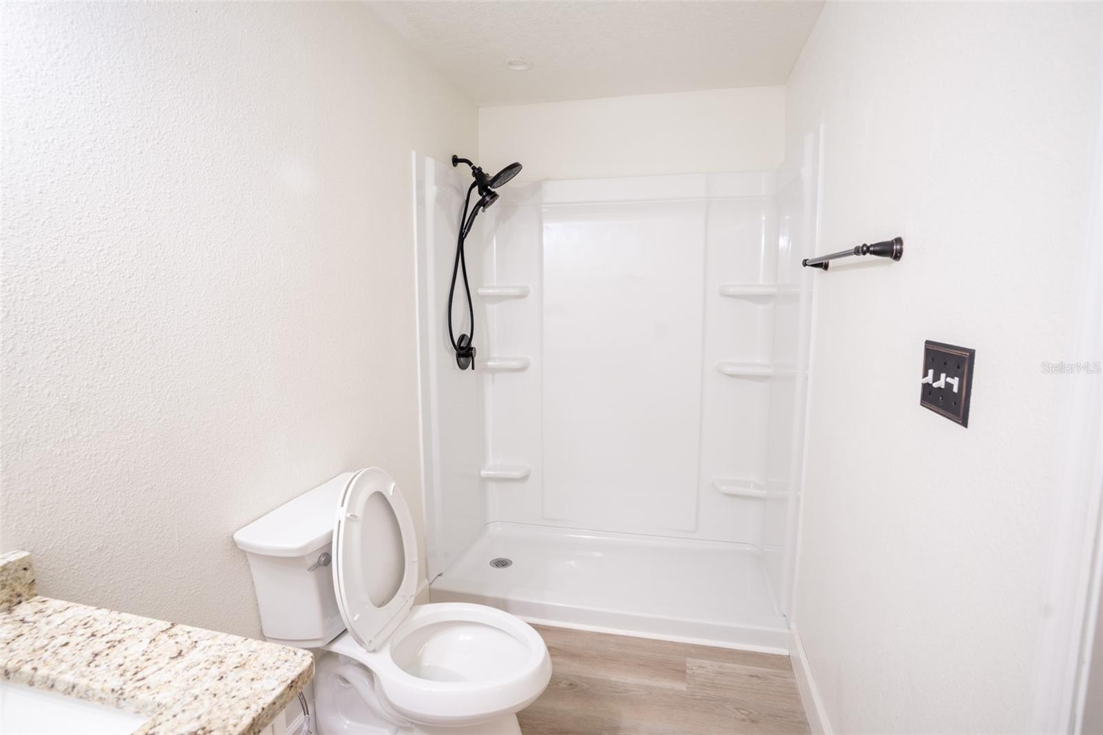 HORSE COUNTRY RANCHES - Residential