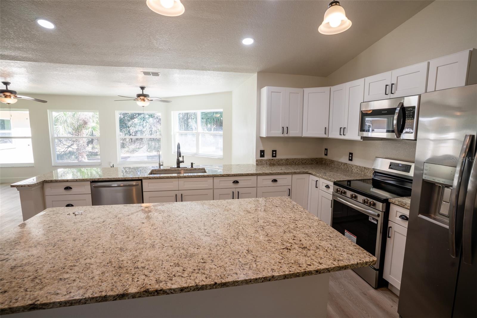 HORSE COUNTRY RANCHES - Residential