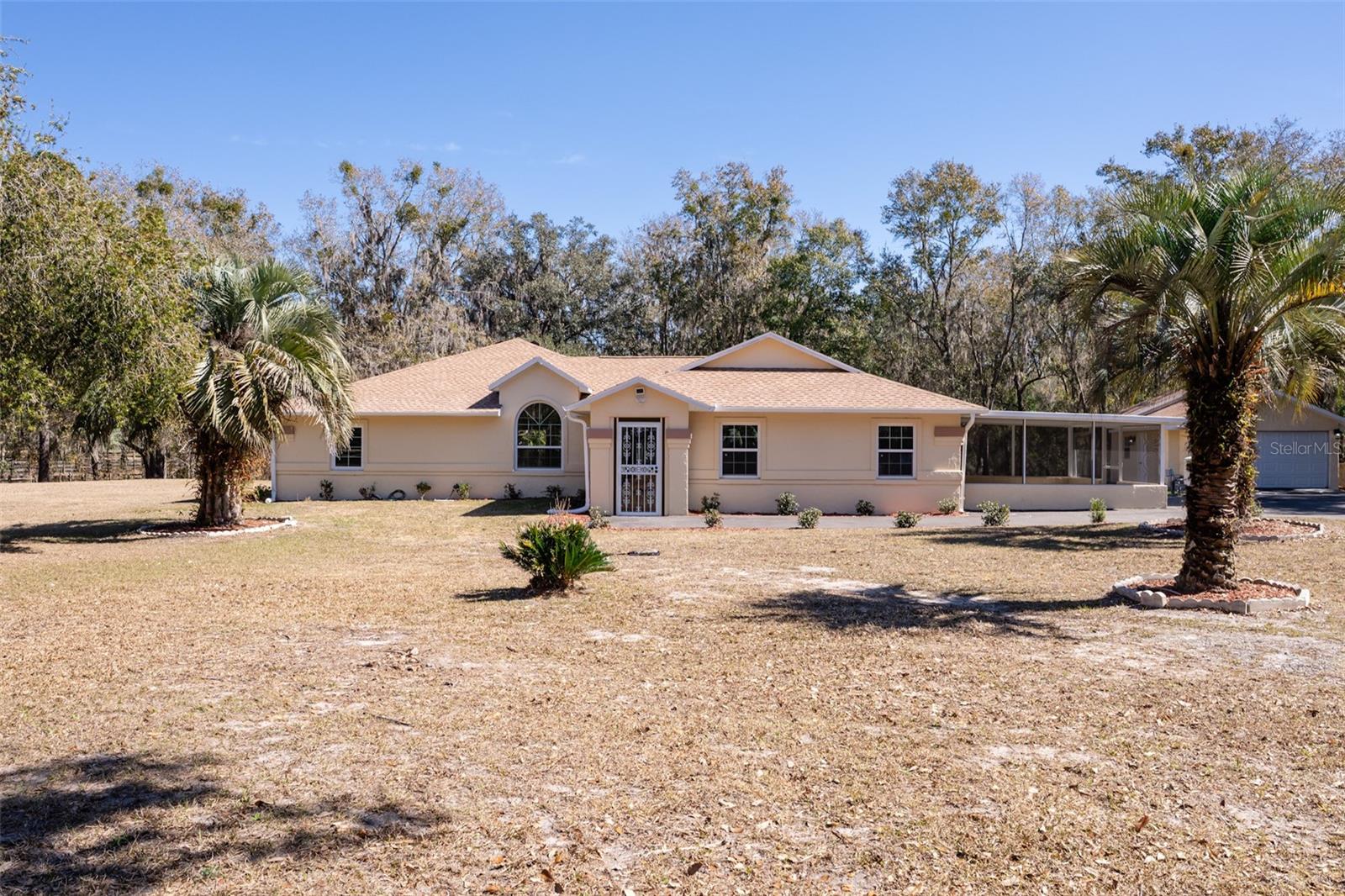 HORSE COUNTRY RANCHES - Residential