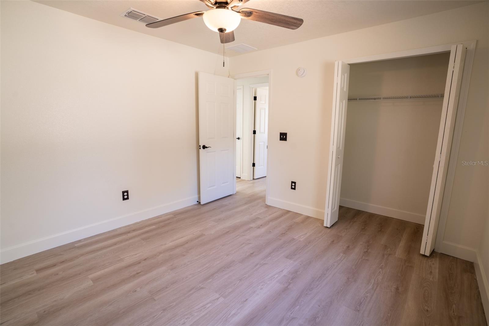 HORSE COUNTRY RANCHES - Residential
