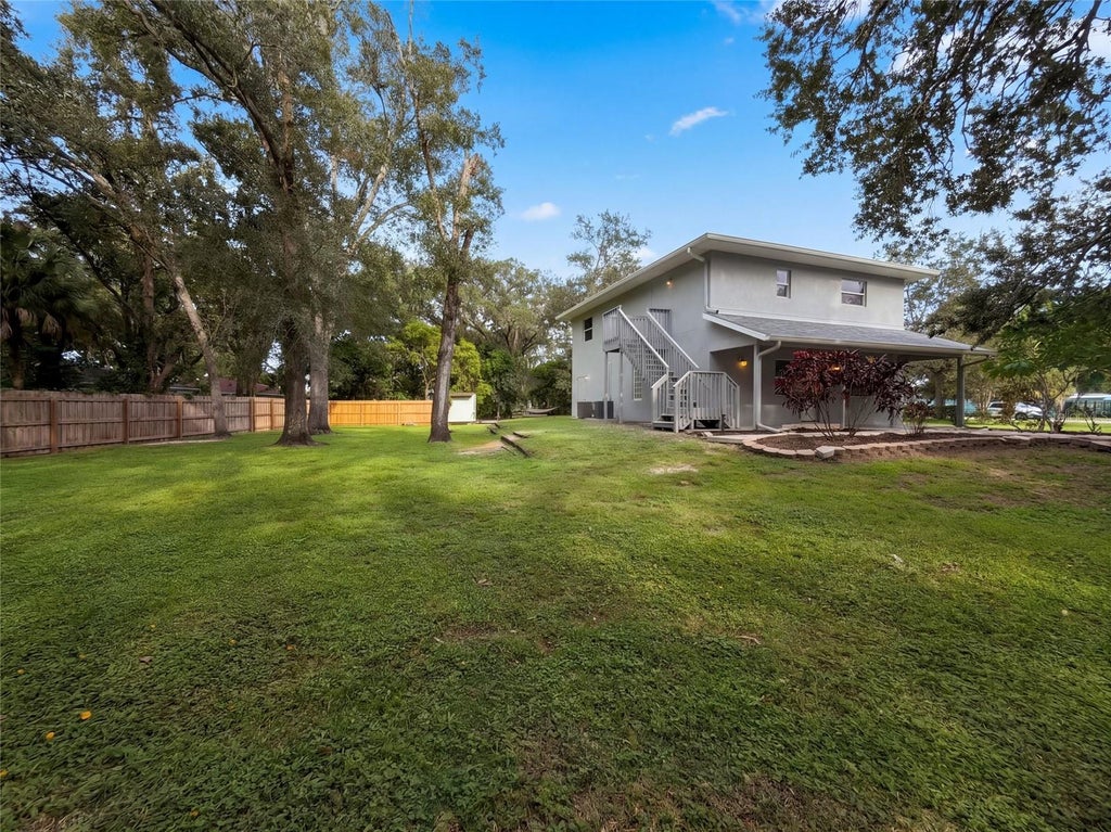 Photo of 1331 30th Avenue E, Bradenton, FL 34208 (MLS # O6448592)