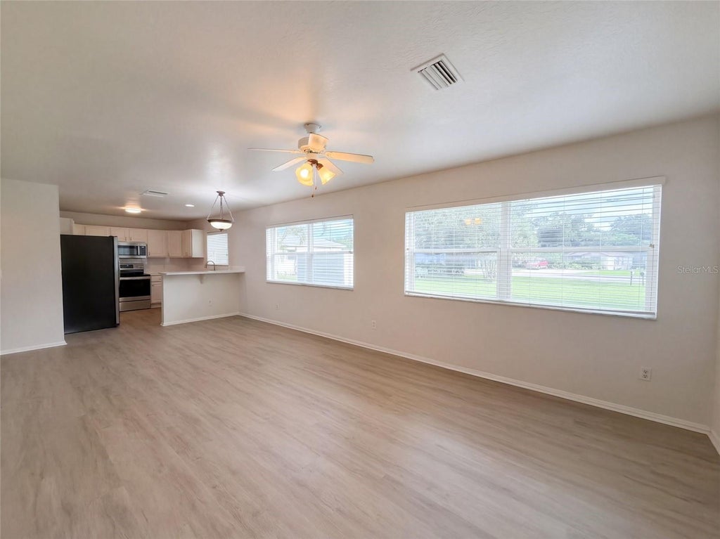 Photo of 1331 30th Avenue E, Bradenton, FL 34208 (MLS # O6448592)