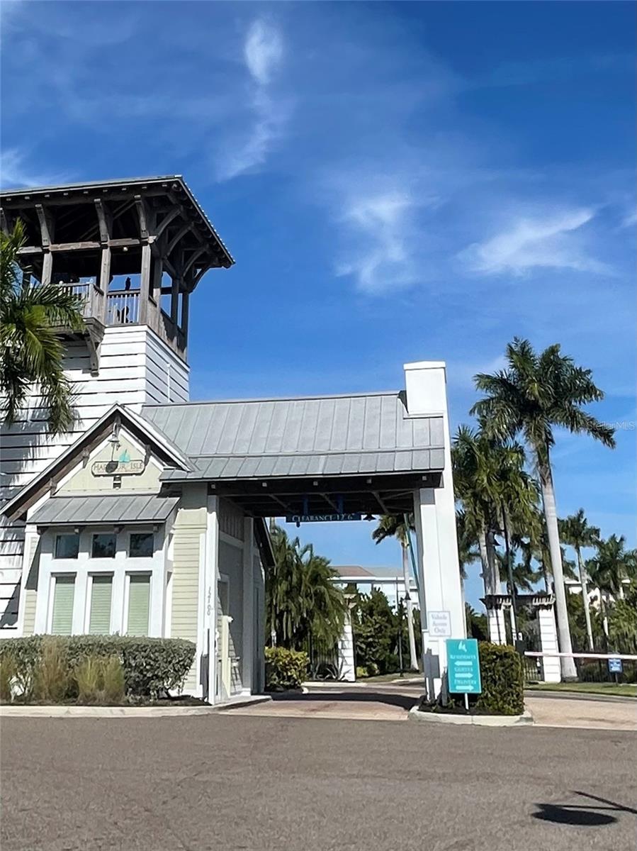 EDGEWATER WALK ON HARBOUR ISLE 5-36 - Residential