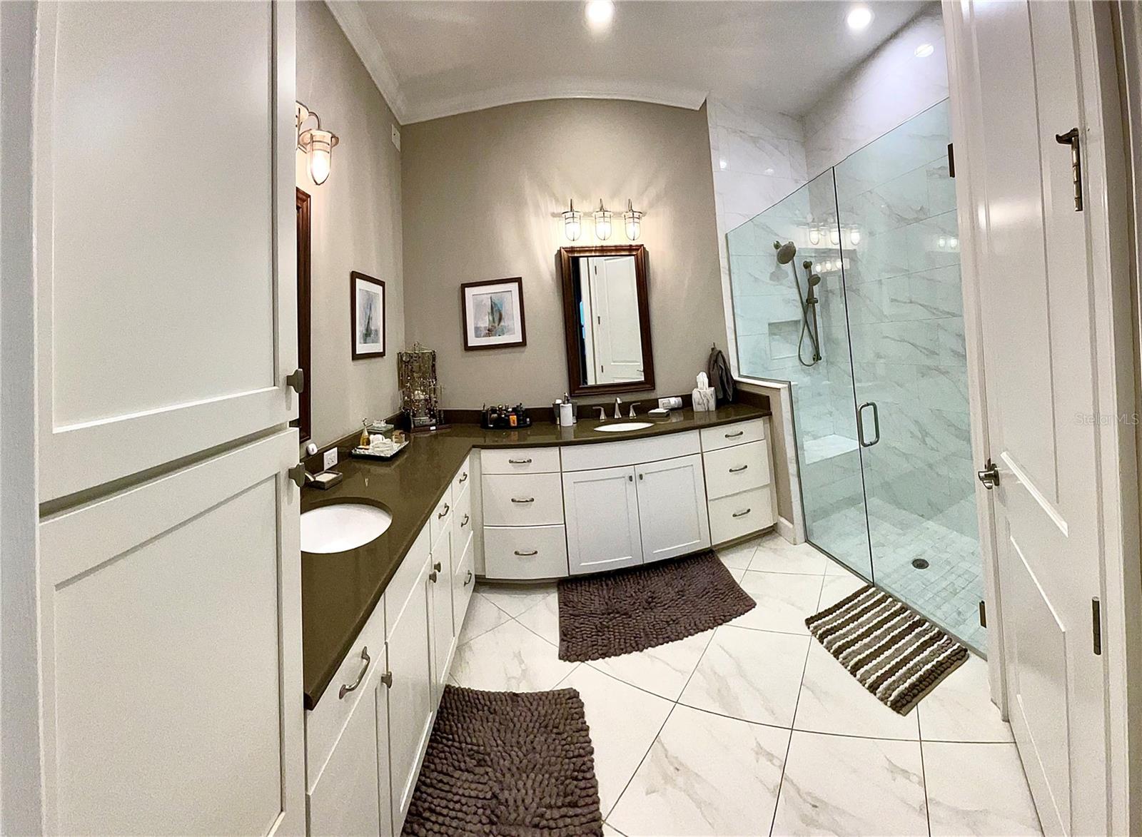 EDGEWATER WALK ON HARBOUR ISLE 5-36 - Residential