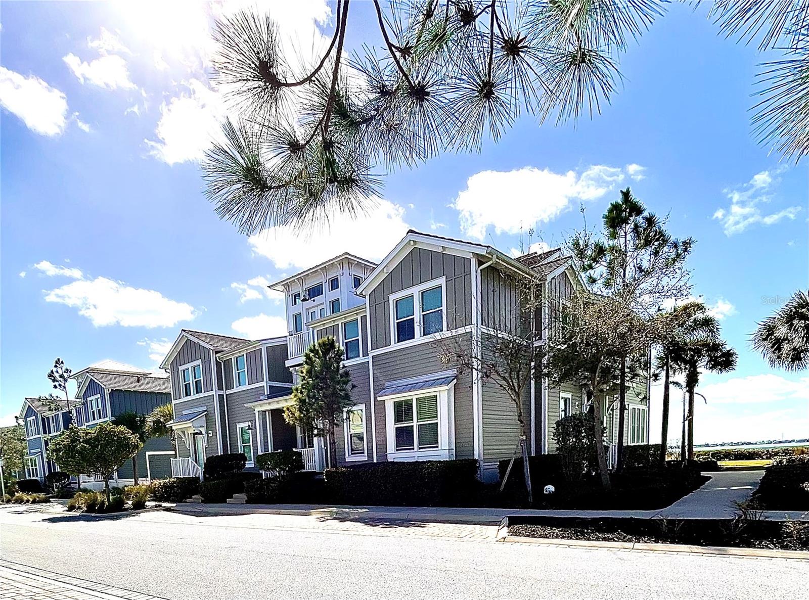 EDGEWATER WALK ON HARBOUR ISLE 5-36 - Residential