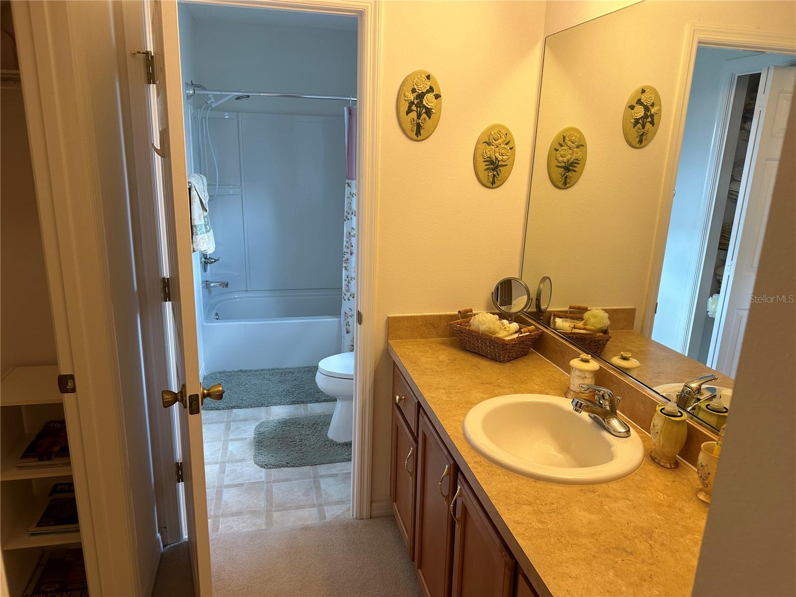 VILLAGES OF SUMTER - Residential Lease