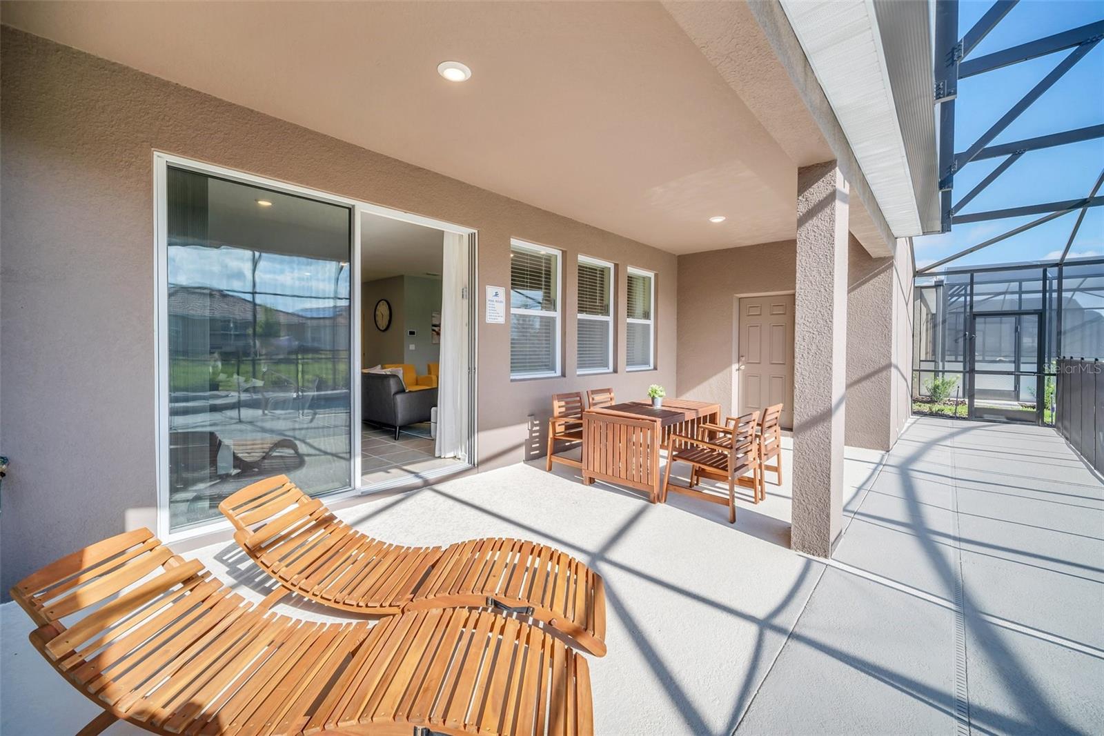 SOLTERRA PH 2D - Residential Lease