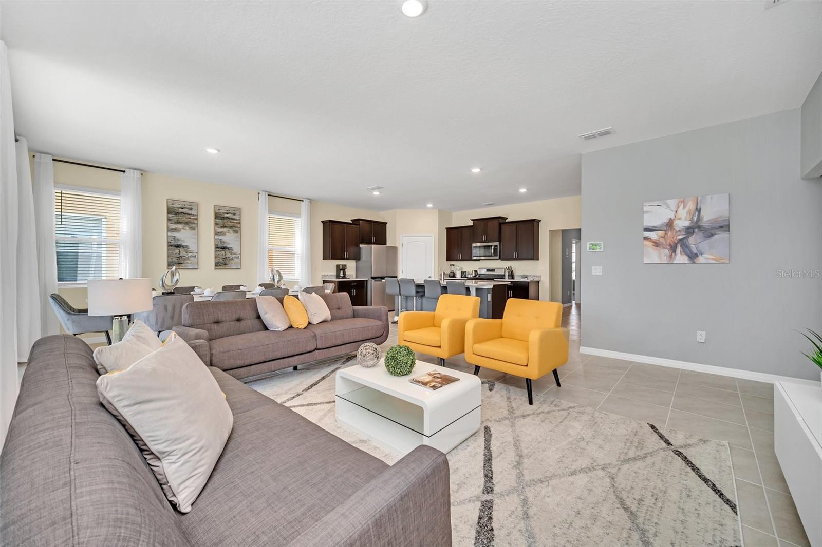 SOLTERRA PH 2D - Residential Lease