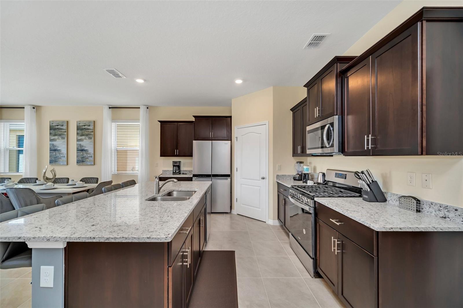 SOLTERRA PH 2D - Residential Lease