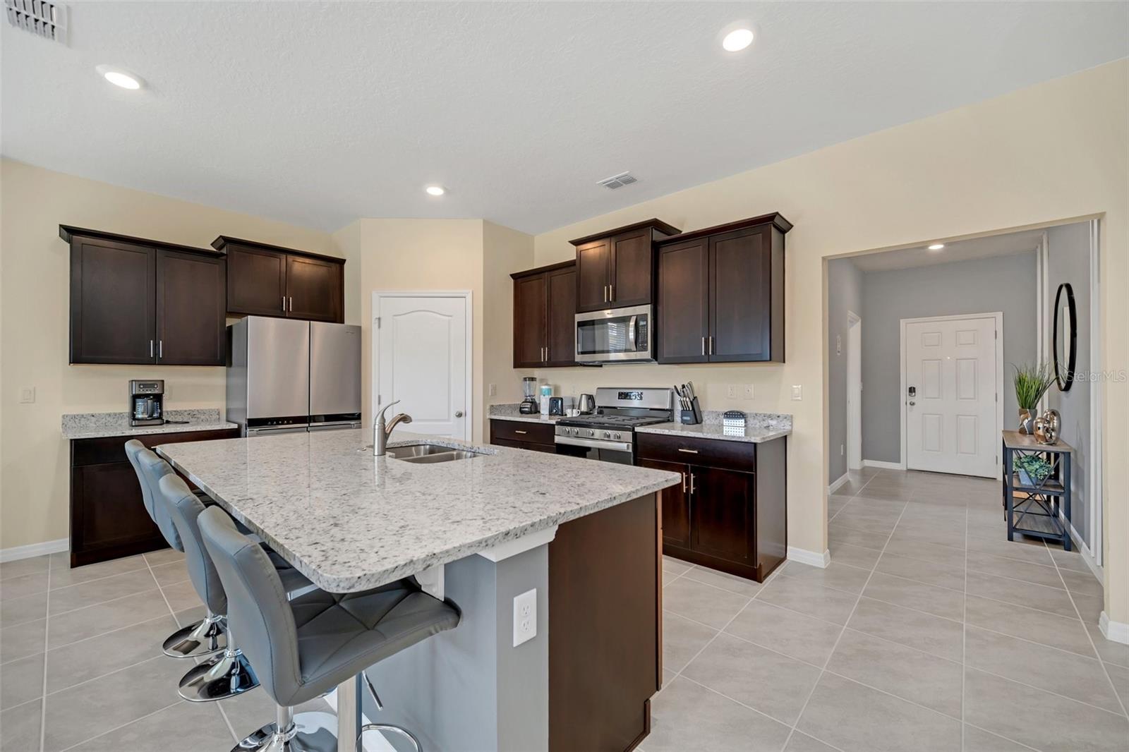 SOLTERRA PH 2D - Residential Lease