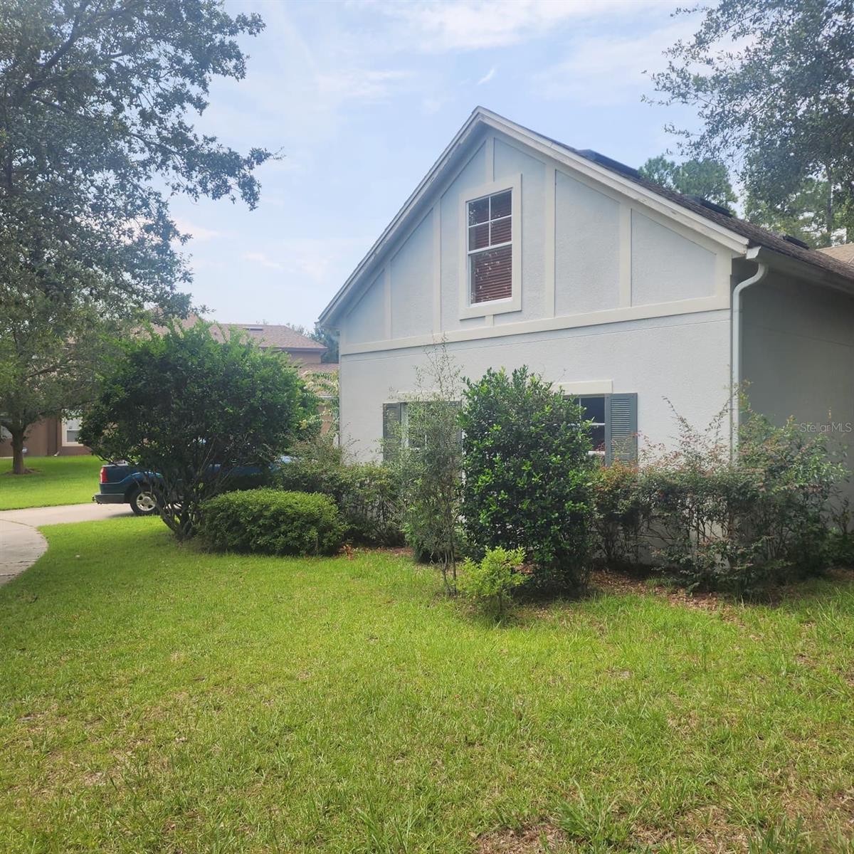 523 RIDGEWAY BOULEVARD