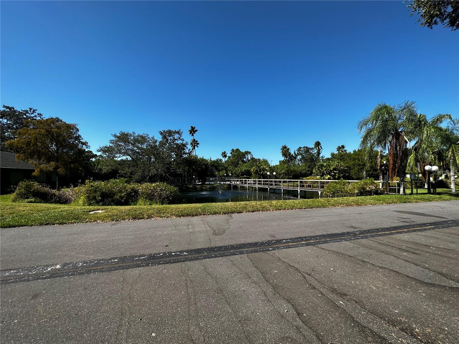 BARRINGTON WOODS - Residential