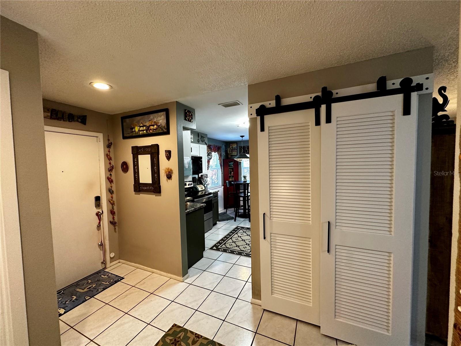 BARRINGTON WOODS - Residential