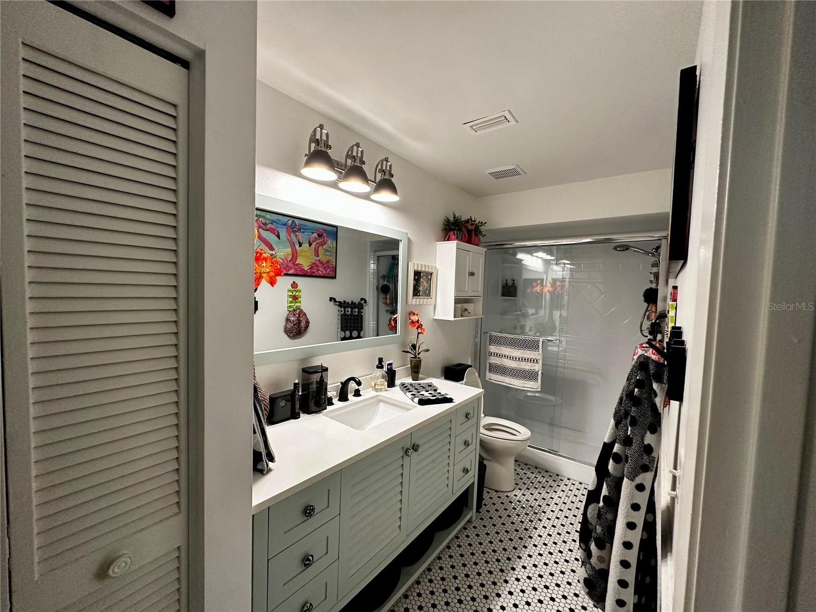 BARRINGTON WOODS - Residential