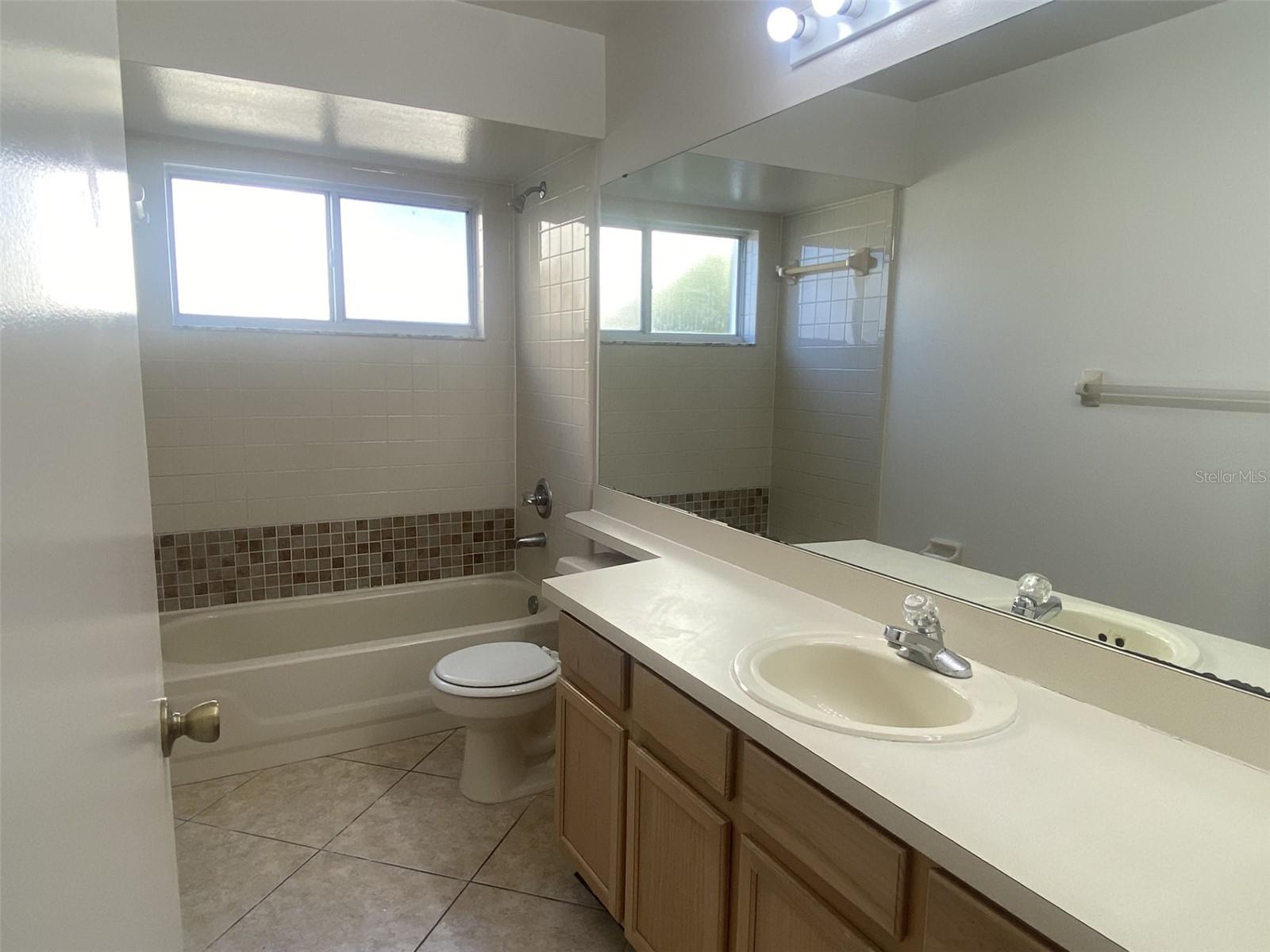 GREENPOINTE - Residential