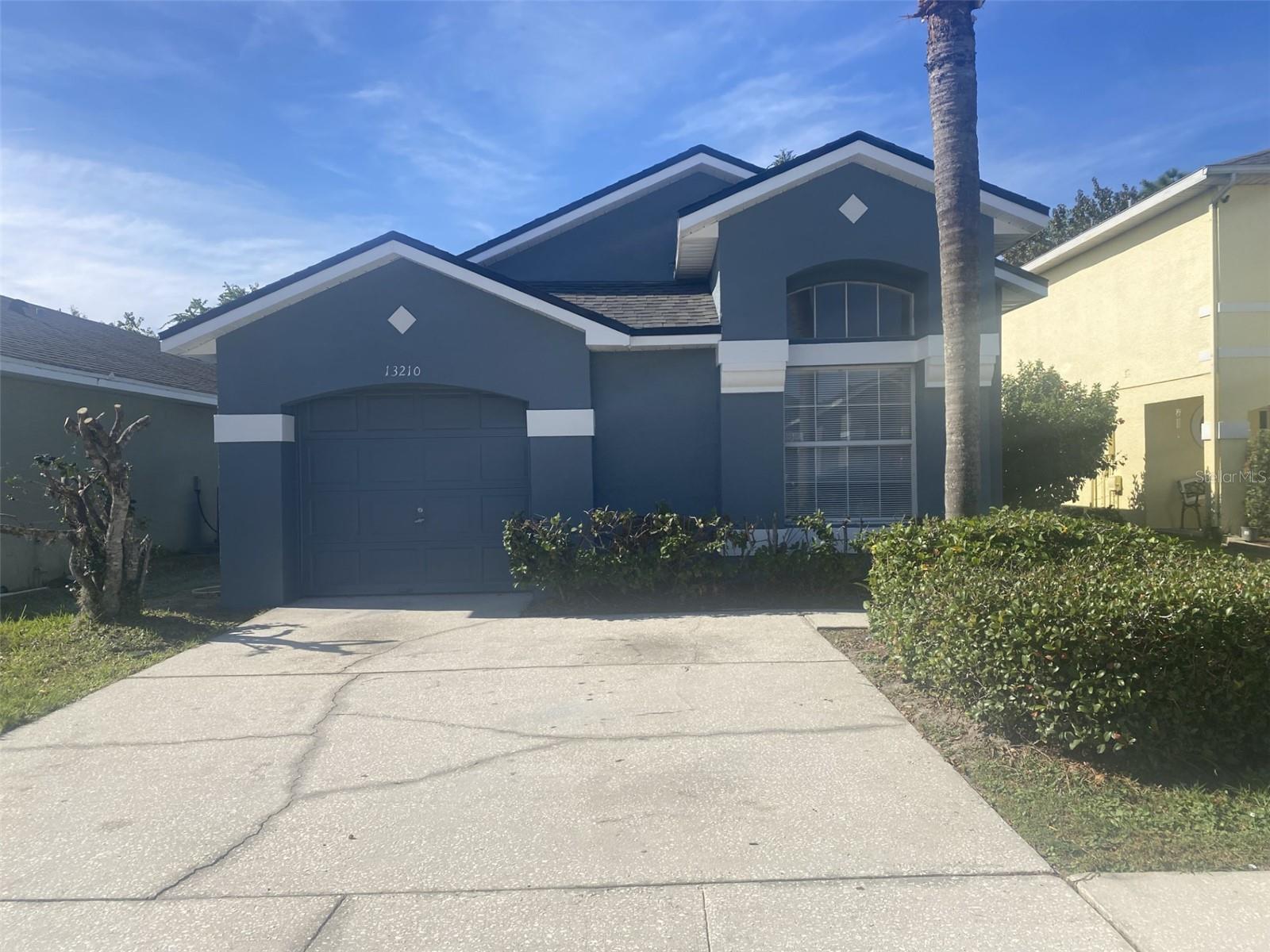 GREENPOINTE - Residential