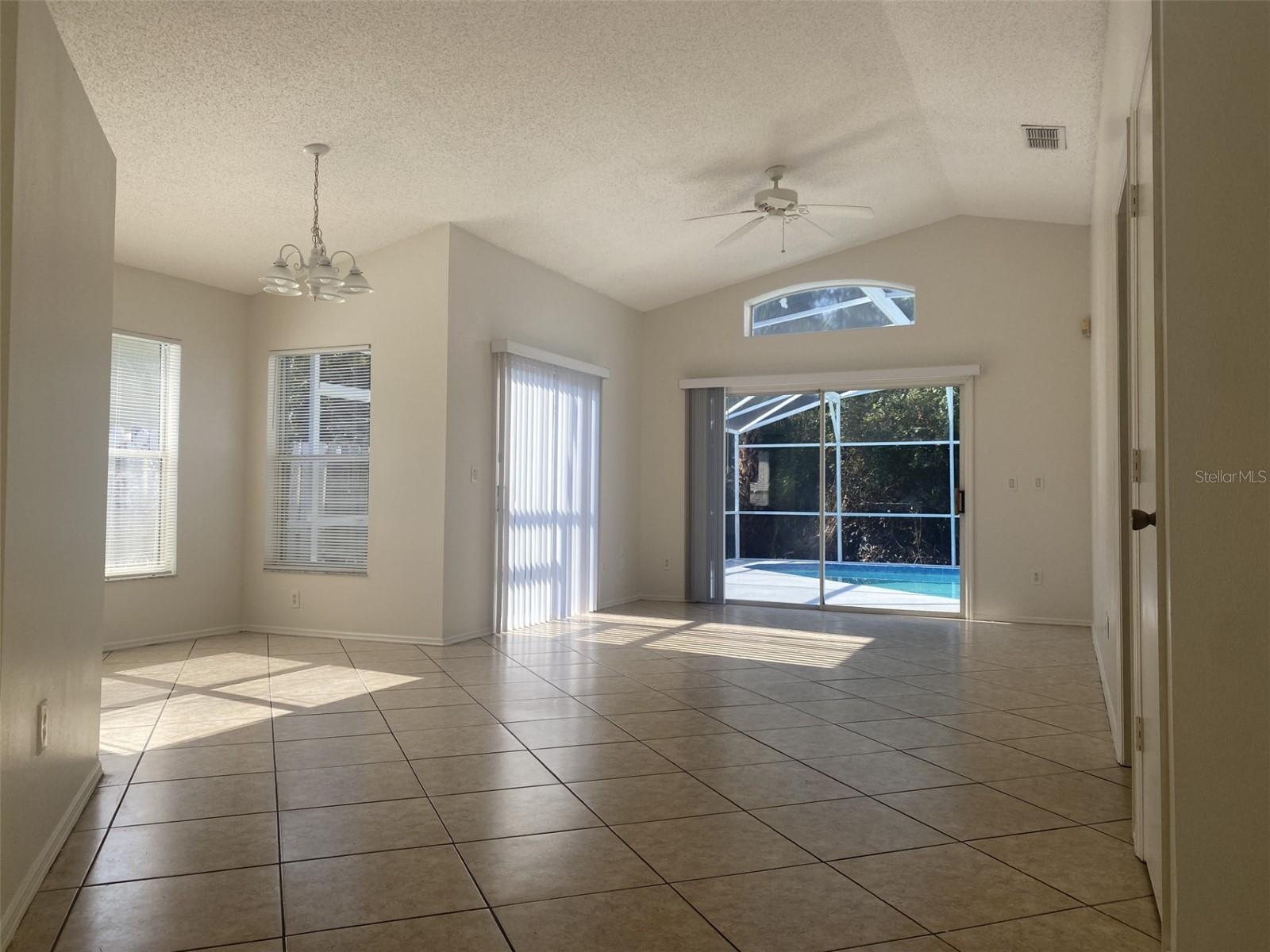 GREENPOINTE - Residential