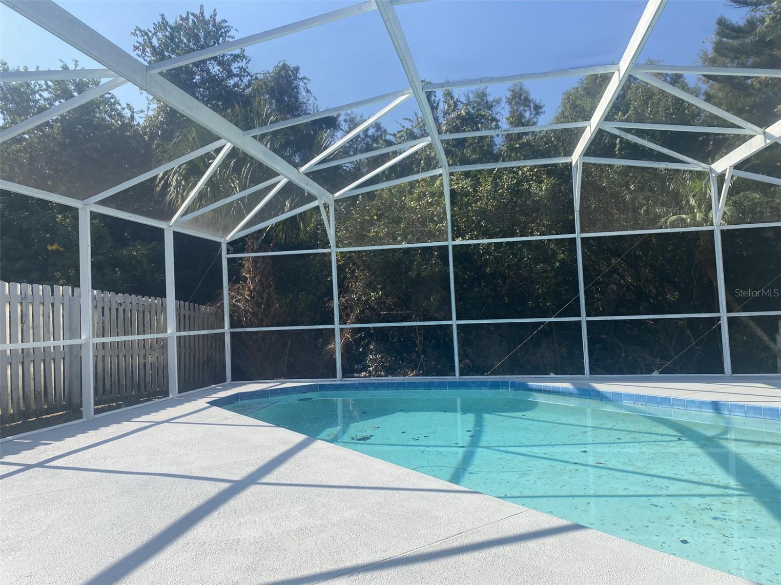 GREENPOINTE - Residential