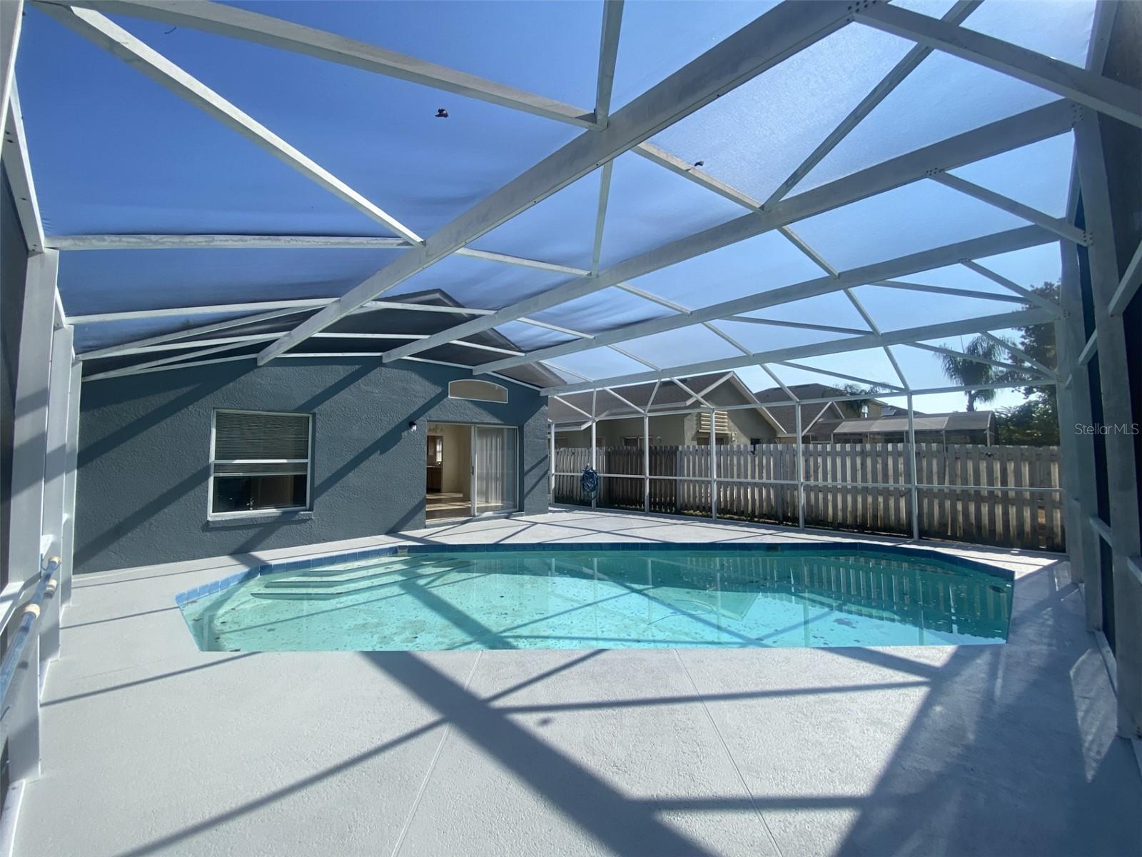 GREENPOINTE - Residential