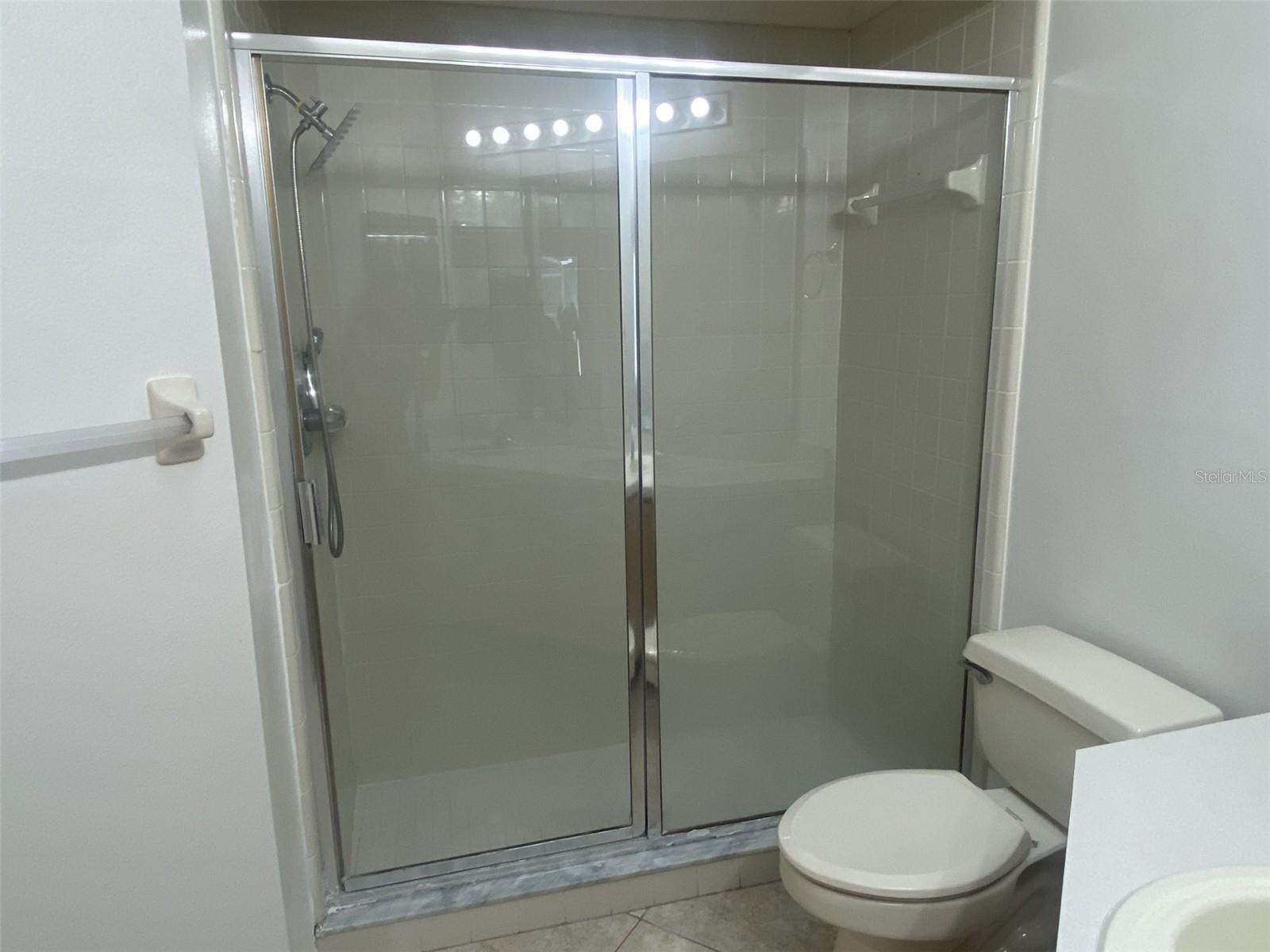 GREENPOINTE - Residential