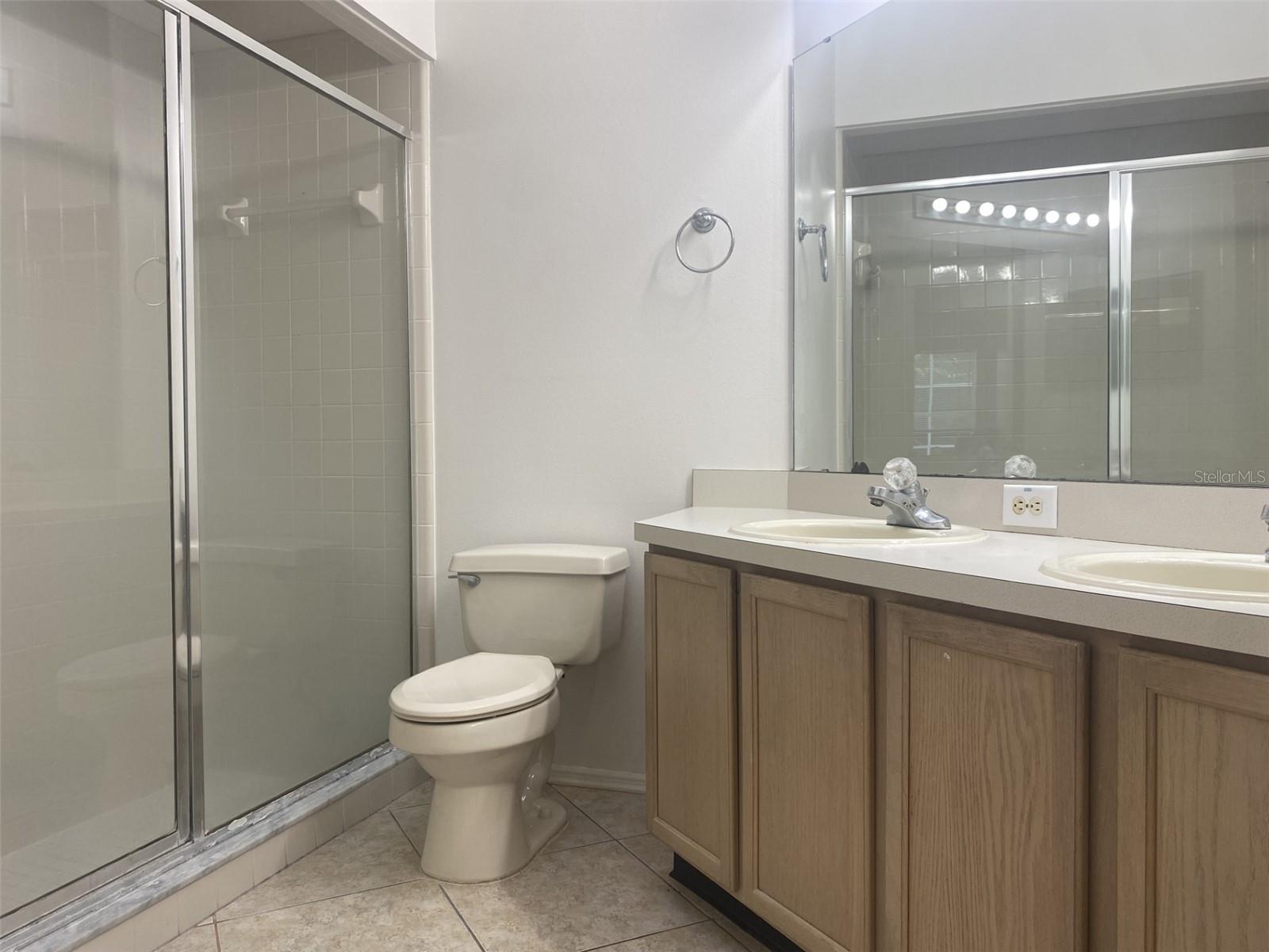 GREENPOINTE - Residential