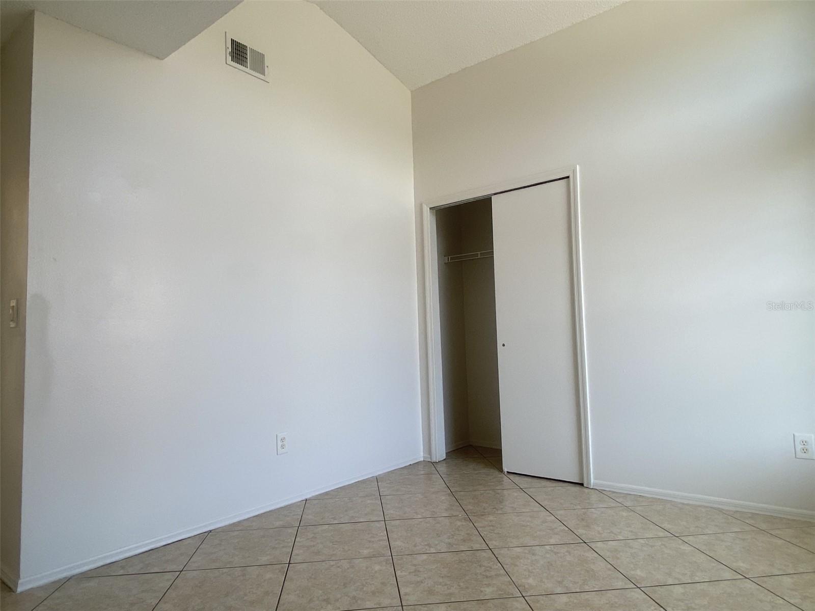 GREENPOINTE - Residential