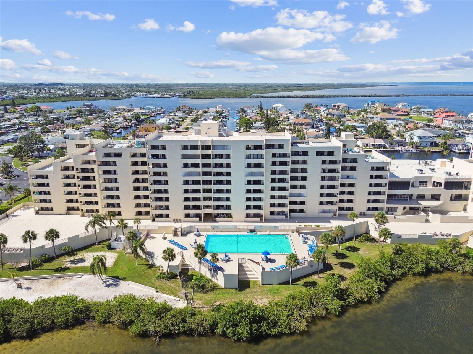 GULF ISLAND BEACH TENNIS - Residential