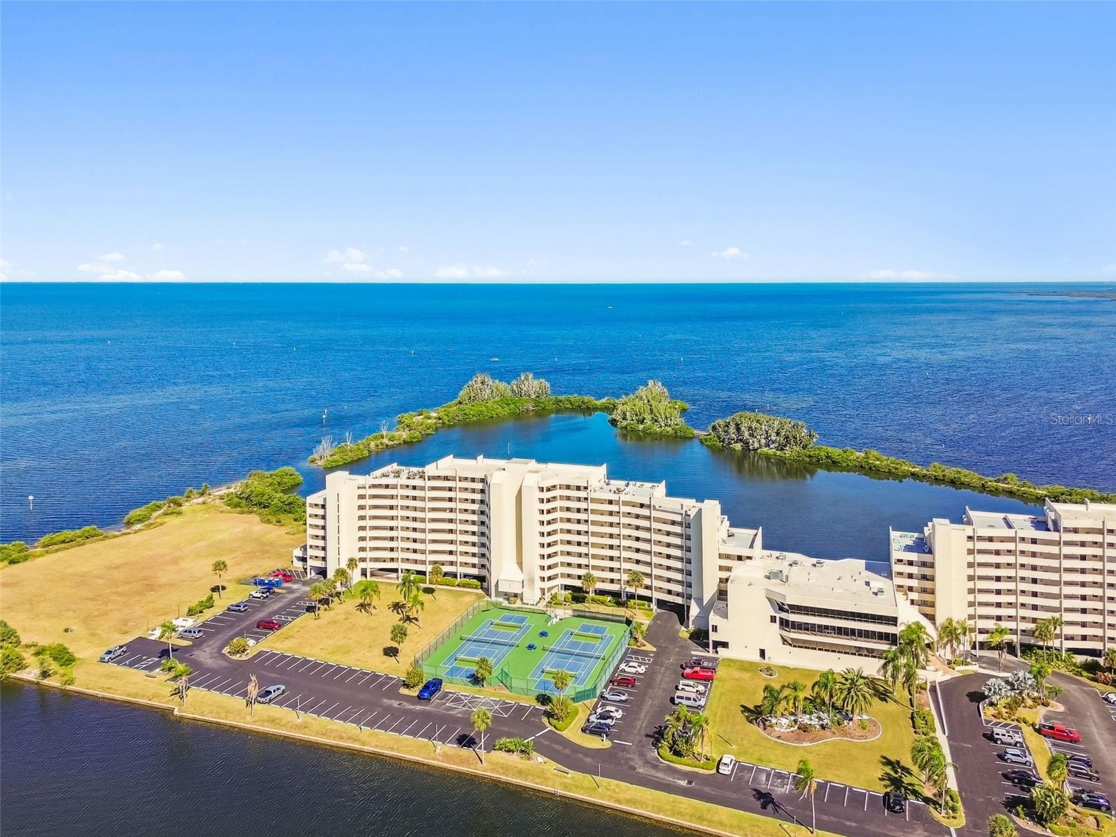 GULF ISLAND BEACH TENNIS - Residential