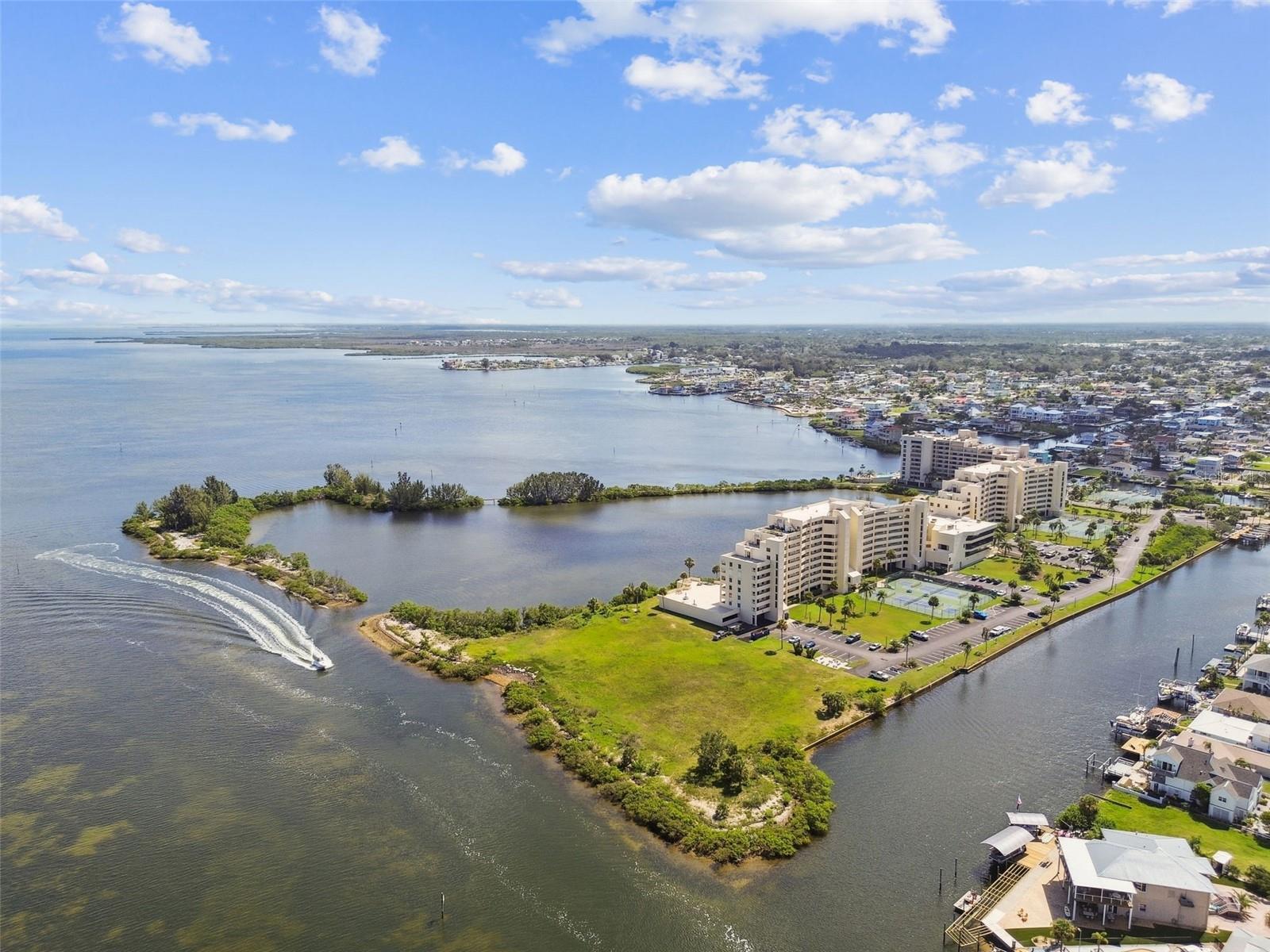GULF ISLAND BEACH TENNIS - Residential