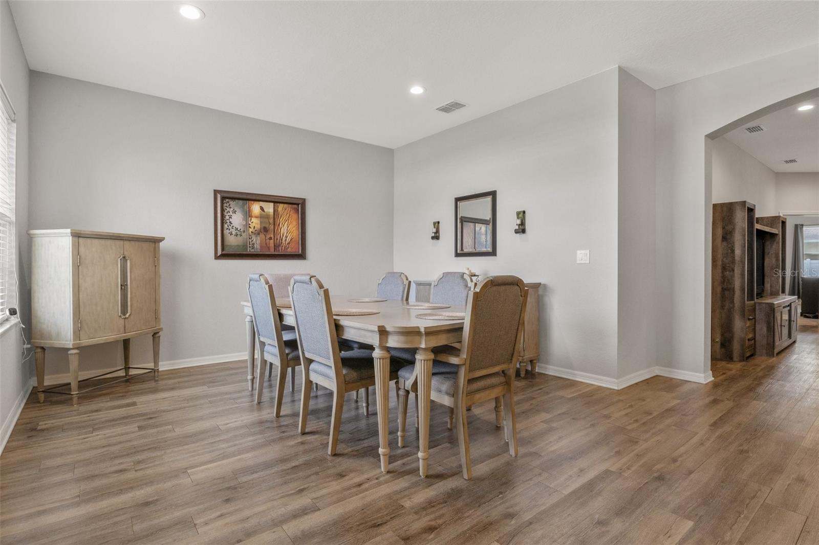 8218 WILDER LOOP