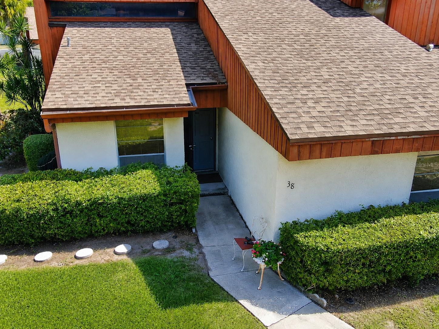 2054 SUNSET POINT ROAD 38