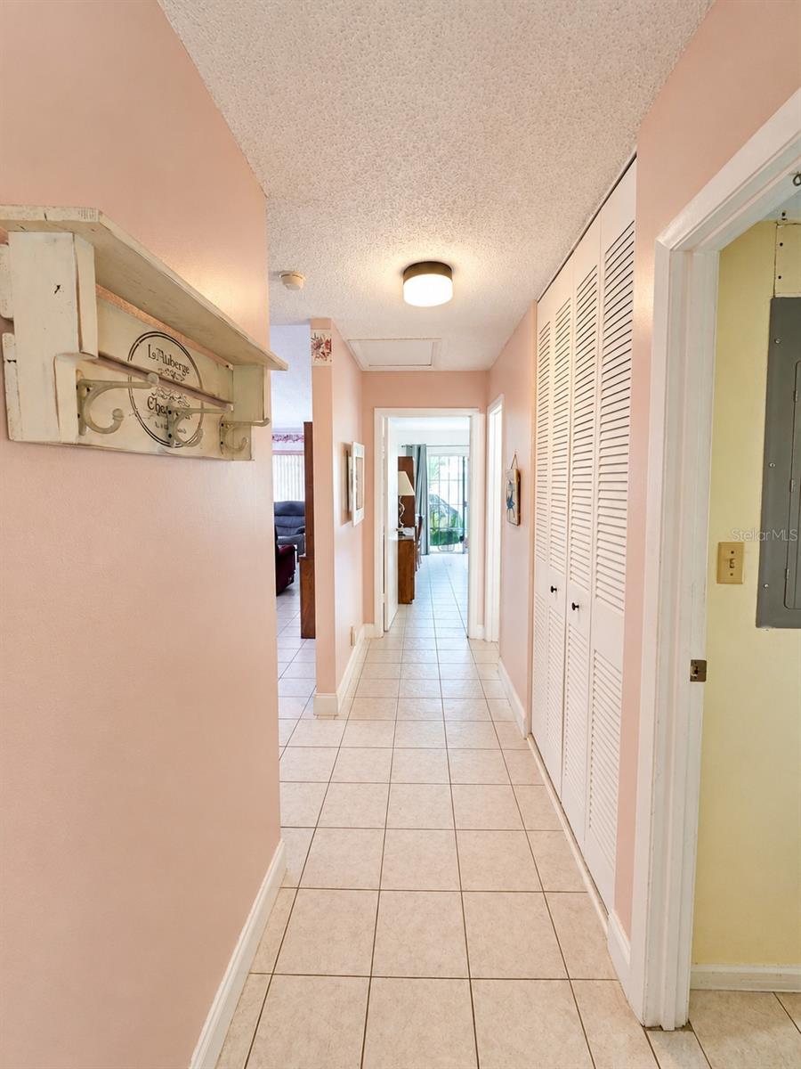 2054 SUNSET POINT ROAD 38