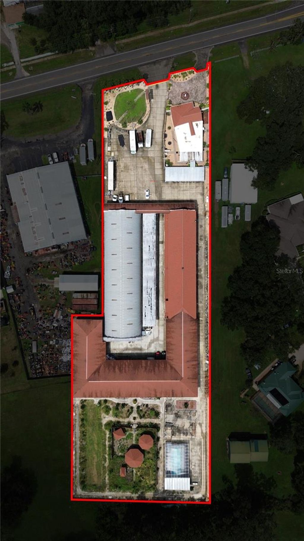 Photo of 13309 E Us 92 Highway, Dover, FL 33527 (MLS # TB8397054)