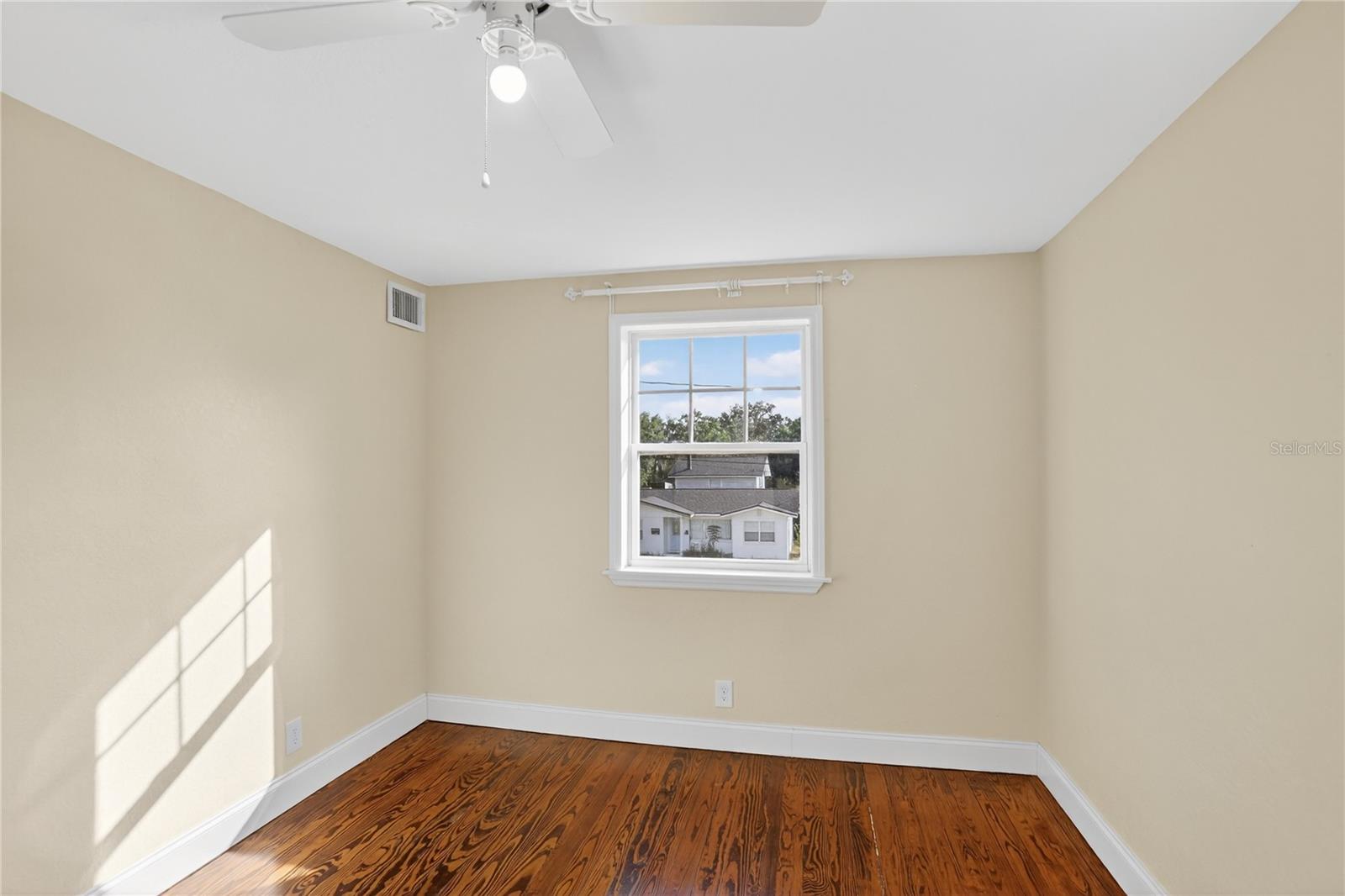 PALM LAWN SUB - Residential